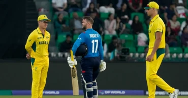 Duckett’s 165 powers England to 351 against Australia