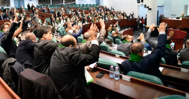 Algeria brands French colonization a crime