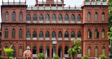 ‘Sada Dal’ teachers stage human chain demanding justice for Shammo, safe campus