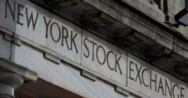 US stocks jitter as bonds strain amid tariff tensions