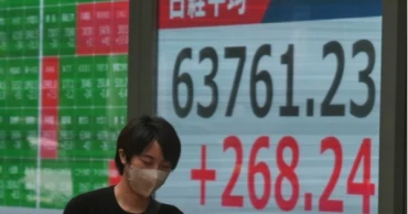 Asian markets fall after AI stocks retreat on Wall Street