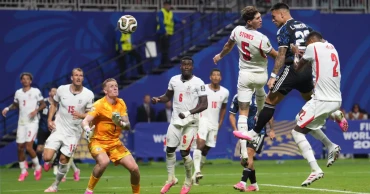 Defending champion Argentina rallies past England 2-1 to reach World Cup final