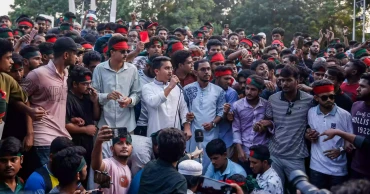 Students demand president's resignation, ban on BCL from Shahid Minar rally