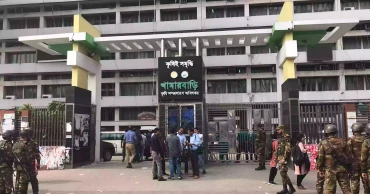 Sher-e-Bangla Agri Univ students stage demo over 5-point demand