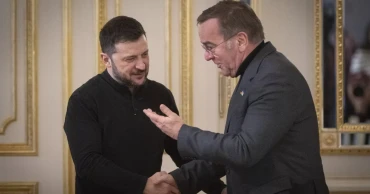 Zelenskyy, Macron discuss Western troop deployment in Ukraine