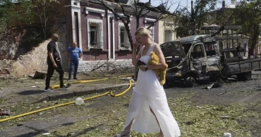 Russia fires over 100 drones at Ukraine as Kremlin dismisses transport chief after travel chaos