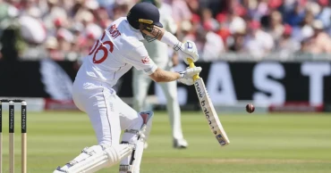Joe Root breaks test record with stunning catch, not bat