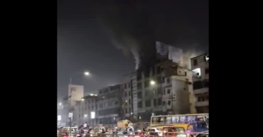Five-storey building catches fire at Banani