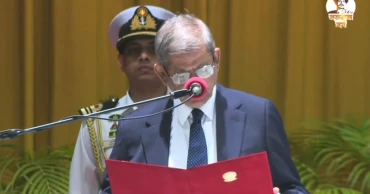 Mirza Fakhrul takes oath as 23rd President