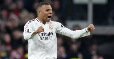 Mbappé and Álvarez score as Madrid derby ends in 1-1 draw