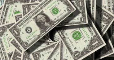 Dollar rate breaches Tk124 in kerb market