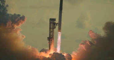 SpaceX’s Starship reaches orbit for first time, but mission ends early