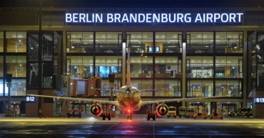 Drone sighting briefly halts flights at Berlin airport