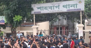 DU students gherao Shahbagh police station demanding justice for slain Shammo