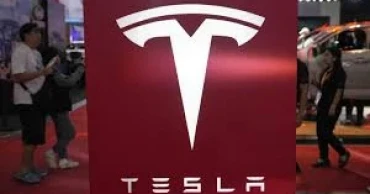 Tesla dethroned as world’s top electric vehicle seller after second straight annual sales decline