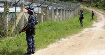 Myanmar's Arakan Army claims control of border with Bangladesh