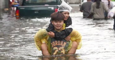 Bangkok floods ease as heavy rains affect 700,000 
