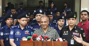 India pushing in both Bangladeshis and Rohingyas: Home Adviser