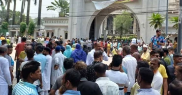 Clash between two factions of Ishraq supporters at Nagar Bhaban, 8 injured