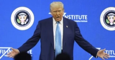 Trump warns Zelenskyy to quickly negotiate war's end with Russia or risk not having a nation to lead