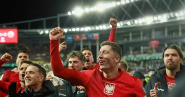 Lewandowski faces hamstring injury ahead of Barcelona vs. Real Madrid clash