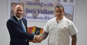 Russian world traveler Iurii Artemovich Volkov shares adventures in Dhaka