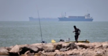 US strikes 10 Iranian military targets as ceasefire comes under fresh strain
