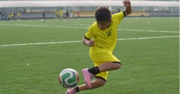 Ecuador pins World Cup hopes amid rising violence at home