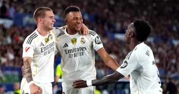 Firepower up front powers Real Madrid to 4-1 win away at Levante