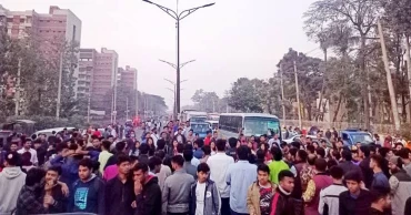 Commuters suffer as JU BCL blocks Dhaka-Aricha highway