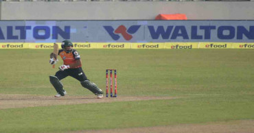 Zakir Hasan shines as Khulna beat Barishal