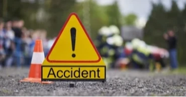 Road crash leaves woman dead in Jhenaidah