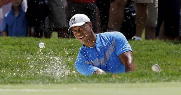 Woods defends Mickelson's choice to play in Saudi Arabia