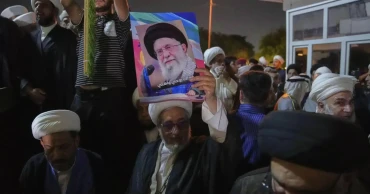 Israel and Iran exchange new strikes as US weighs military role, diplomatic efforts intensify