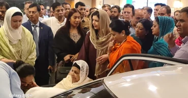 Zubaida visits father’s grave, takes mother home from hospital
