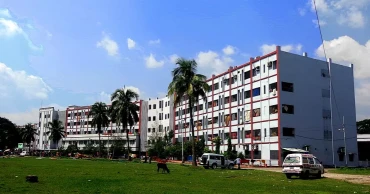 Barishal Hospital staff suspended for slapping minor patient in OT