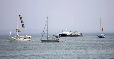 Israel intercepts Gaza-bound flotilla with activists