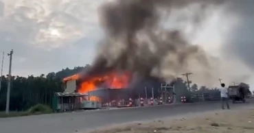4 members of a family from Jashore still missing after Cox’s Bazar resort fire