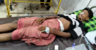 Teen stabbed in front of home in Mohammadpur