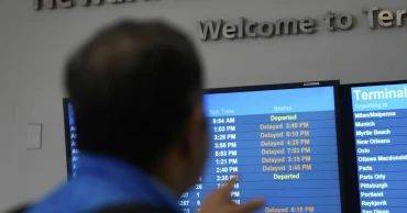 Software update keeps Newark airport radar online but network concerns and flight limits remain