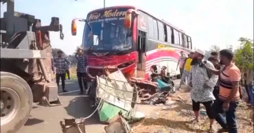 Road crash leaves 3 dead in Faridpur’s Bhanga