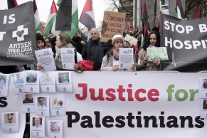 People's rights are threatened everywhere, from wars to silence about abuses, rights group says