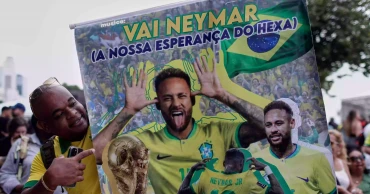 Neymar included in Brazil’s World Cup squad despite fitness concerns