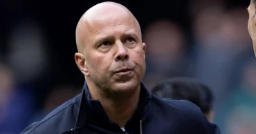 Liverpool fire head coach Arne Slot