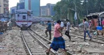 Karwan Bazar Railway: The go-to place for illegal drugs in Dhaka