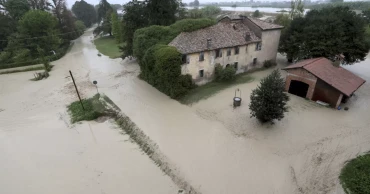 Floods in Central Europe threaten new areas. Heavy rains also flood parts of Italy