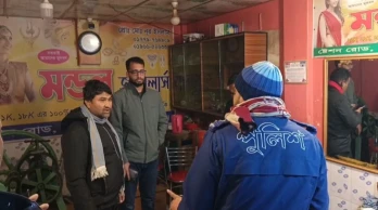 35 bhori gold, Tk 6 lakh looted from Joypurhat shop