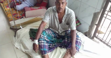‘Van stolen’ after driver has epileptic fit in Jhenaidah