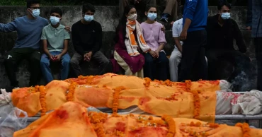 Symbolic funerals held in Nepal as some missing tourists contact authorities