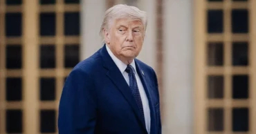 Trump warns US will hit Iranian infrastructure after any Strait of Hormuz attack